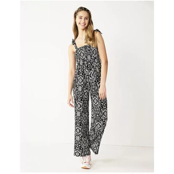 SO Good For Life Black Patterned Smocked Knit Jumpsuit Size Large - Picture 1 of 9